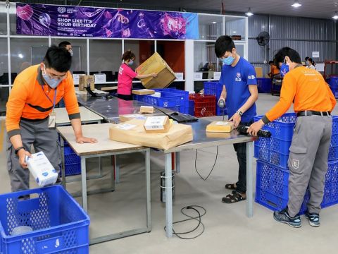 tuvzanthuanthanh_thuong_mai_dien_tu_ecommerce_Covid-19.jpg